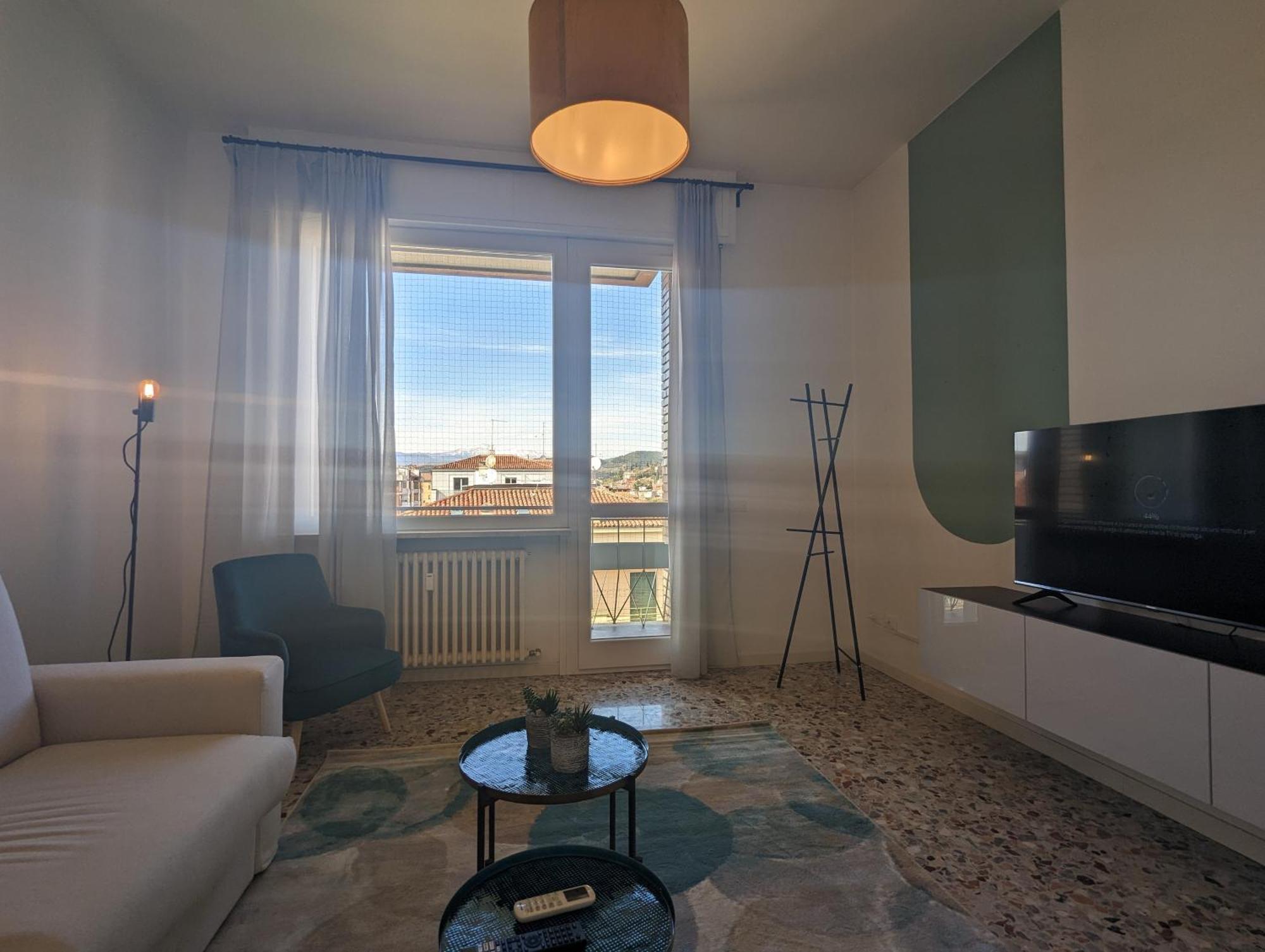Big House-Private Parking-12" Walk From The Arena Leilighet Verona Eksteriør bilde
