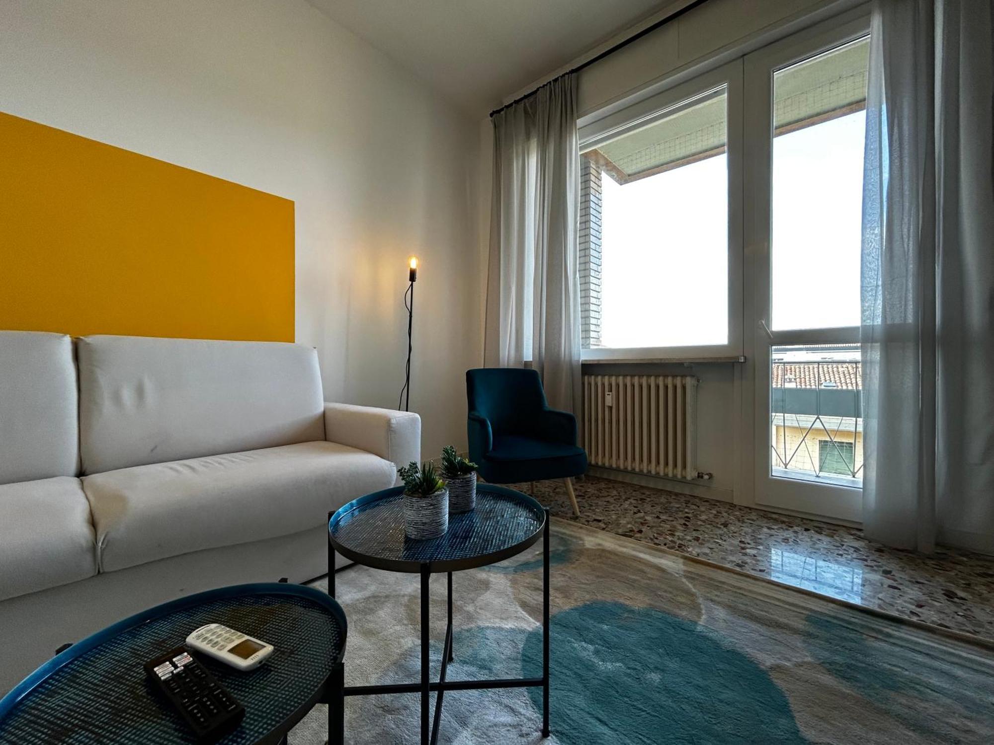 Big House-Private Parking-12" Walk From The Arena Leilighet Verona Eksteriør bilde
